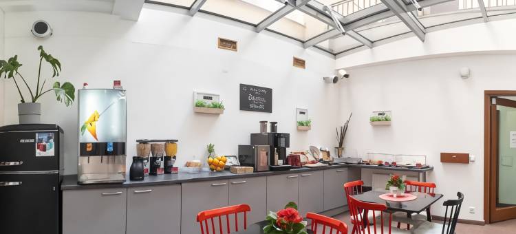 布拉格查理大桥安心居酒店(Safestay Prague Charles Bridge)图片