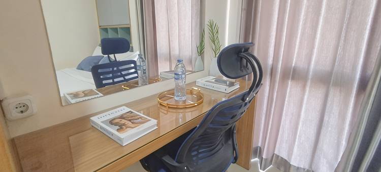 Modern Look Studio near IPH School at Bale Hinggil Apartment By Travelio图片