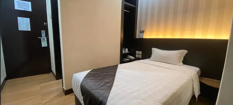 伊兹之家茶园酒店(Hotel Ezzyhome Kebun Teh)图片