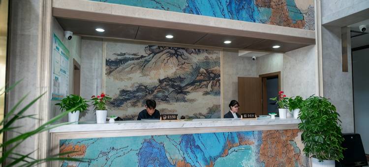 巴里坤红山酒店图片