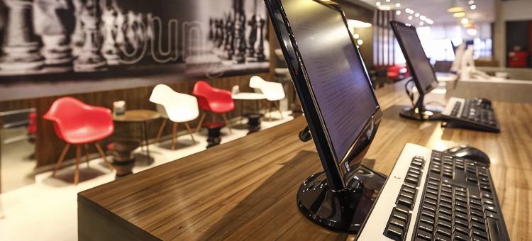 布宜诺斯艾利斯宜必思方尖碑酒店(Ibis Buenos Aires Obelisco)图片
