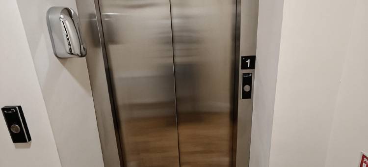 大港口酒店(The Grand Harbour Hotel)图片