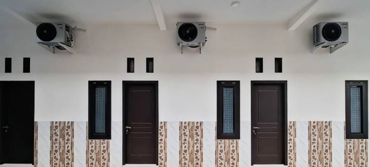 茉莉芬市苏里亚生活RedPartner太阳城购物中心酒店(Surya Living RedPartner near Suncity Mall Madiun)图片