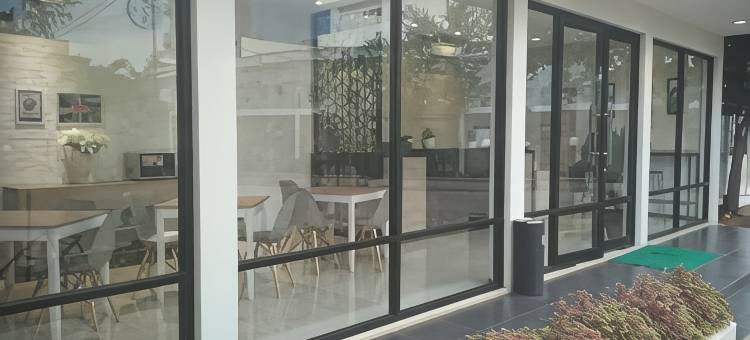 苏波莫勒格林套房酒店(LeGreen Suite Supomo)图片