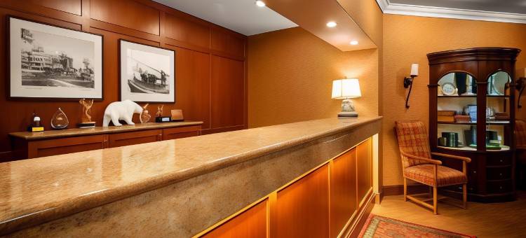 白熊镇贝斯特韦斯特优质酒店(Best Western Plus White Bear Country Inn)图片