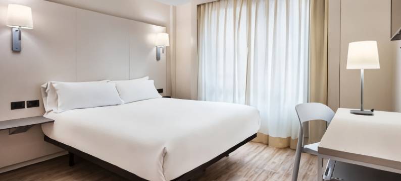 卡斯特利翁住宿加早餐酒店(B&B Hotel Castellón)图片