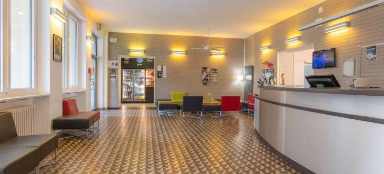 洛迦诺青年旅馆(Locarno Youth Hostel)图片