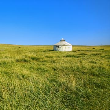 内蒙古呼和浩特+希拉穆仁草原+响沙湾+成吉思汗陵4日3晚私家团