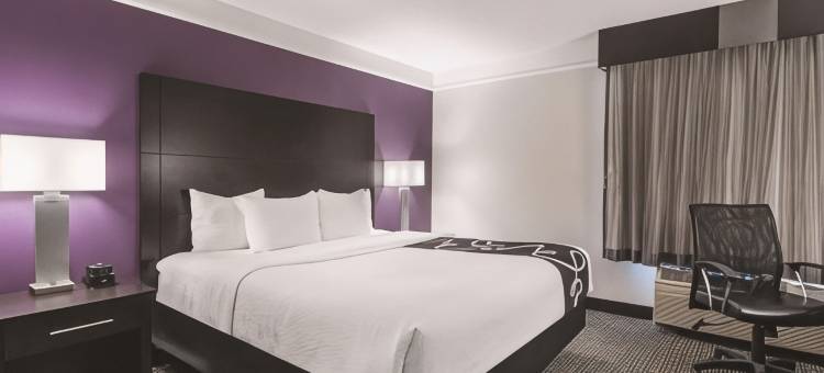 迈阿密湖拉昆塔温德姆套房酒店(La Quinta Inn & Suites by Wyndham Miami Lakes)图片
