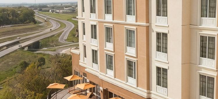 堪萨斯城布赖尔克利夫万怡酒店(Courtyard Kansas City at Briarcliff)图片