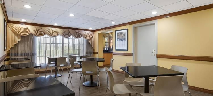 普林斯顿附近凯艺酒店(Quality Inn Near Princeton)图片