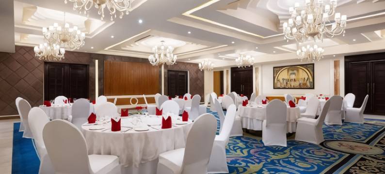 贾朗达尔温德姆华美达安可酒店(Ramada Encore by Wyndham Jalandhar)图片