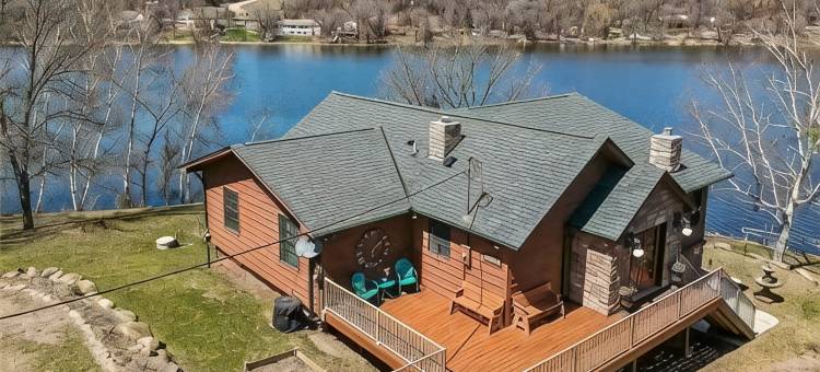 路易莎湖畔5卧室度假屋: 桑拿, 纱网门廊, 露台, 壁炉(5Br Lakefront Home on Lake Louisa: Sauna, Screen Porch, Patio, Fireplace)图片