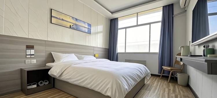 LIKE ART HOTEL●莱客艺术酒店(高密火车站苏州街广场店)图片