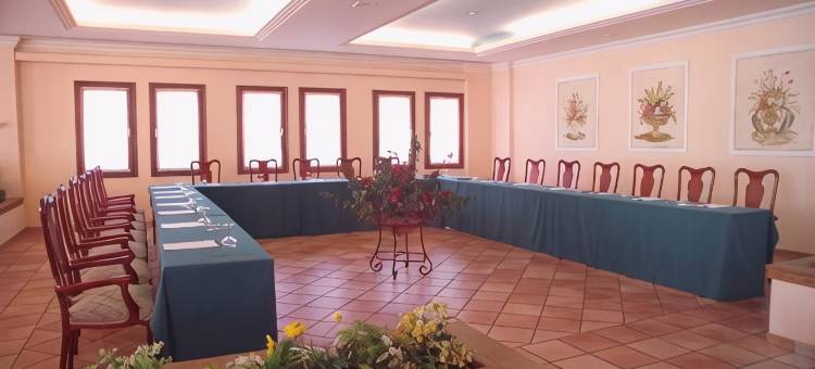 宙斯埃雷特里亚度假村(Zeus Eretria Resort)图片