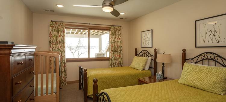 Quiet Luxury Lakefront Retreat w/Pontoon and Dock Included - Alexandria, MN图片