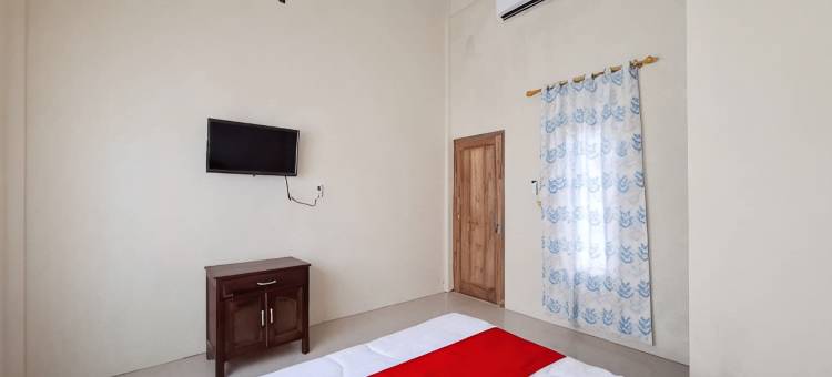 Sukoharjo红多兹民宿@Sekar Tanjung(RedDoorz @ Sekar Tanjung Homestay Sukoharjo)图片