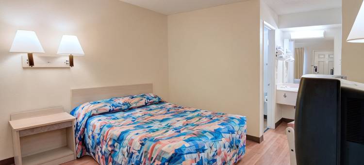 凤凰坦佩6号汽车旅馆- 百老汇 - ASU(Motel 6 Tempe, AZ - Broadway - ASU)图片