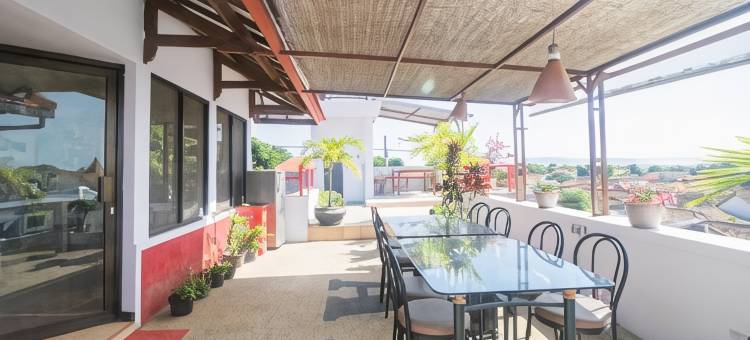 红多兹酒店-近布姆海滩(RedDoorz Near Pantai Boom)图片