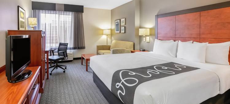 欧文DFW机场南拉昆塔温德姆套房酒店(La Quinta Inn & Suites by Wyndham DFW Airport South / Irving)图片