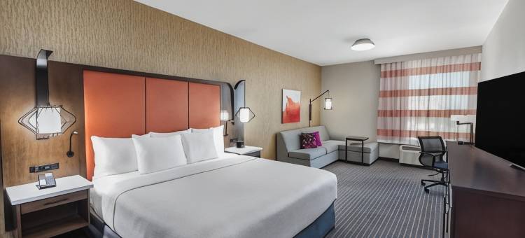 休斯顿东I-10拉昆塔温德姆套房酒店(La Quinta Inn & Suites by Wyndham Houston East at Sheldon Rd)图片