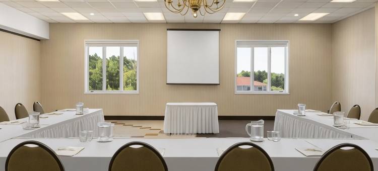 布里奇沃特温德姆戴斯酒店及会议中心(Days Inn by Wyndham Bridgewater Conference Center)图片