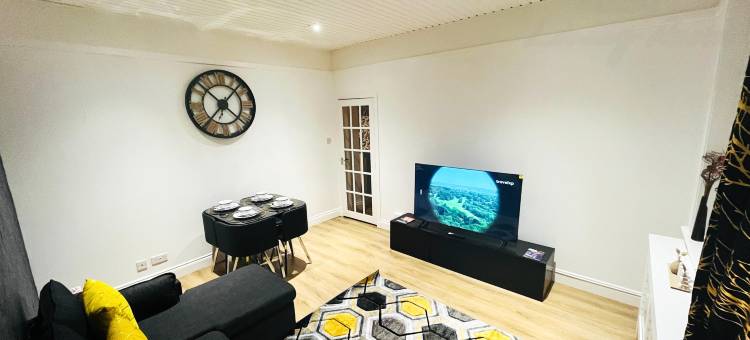 Ground Floor Entire Holiday Apartment - Self Checkin & Checkout图片