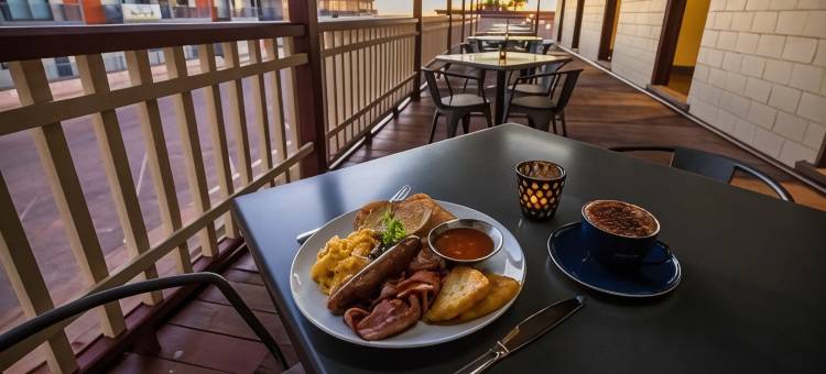 比顿湾酒店(Beadon Bay Hotel)图片