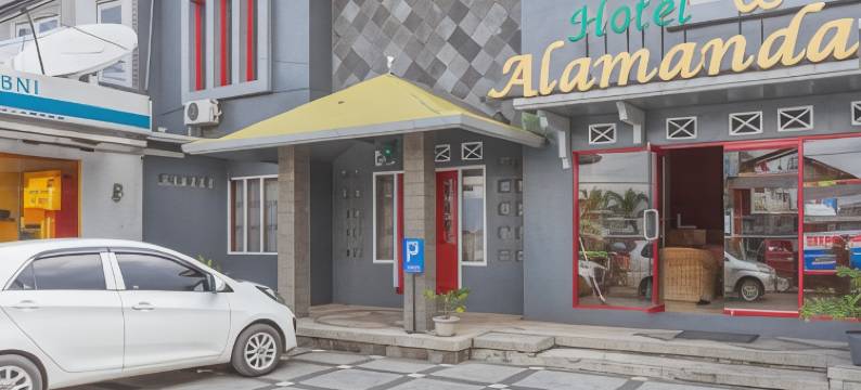 红多兹Plus酒店-加鲁特奥蒂斯塔(RedDoorz Plus @ Otista Garut)图片