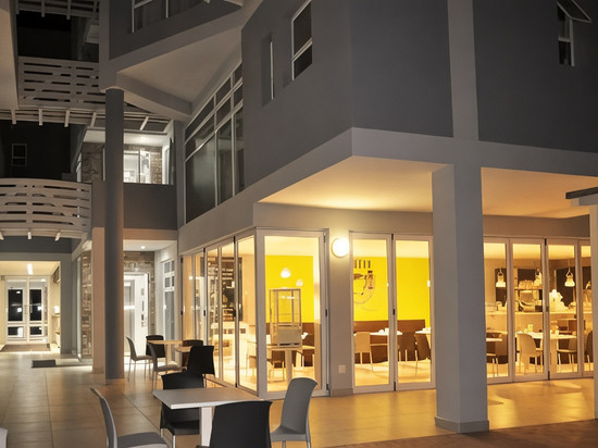 斯瓦科普蒙德广场酒店