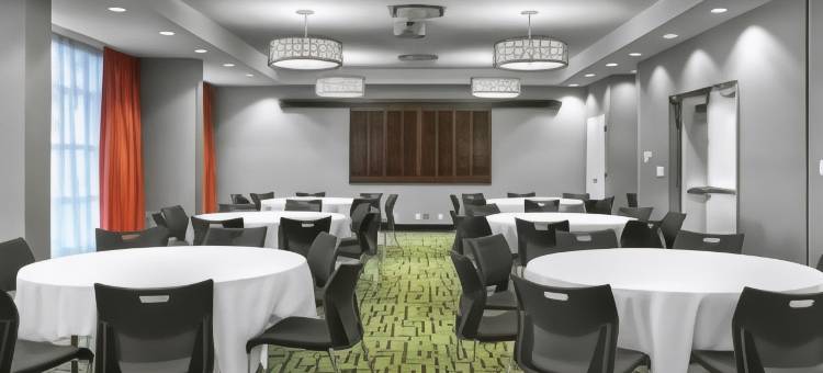 欢朋希尔顿卡尔加里机场北酒店(Hampton Inn by Hilton Calgary Airport North)图片