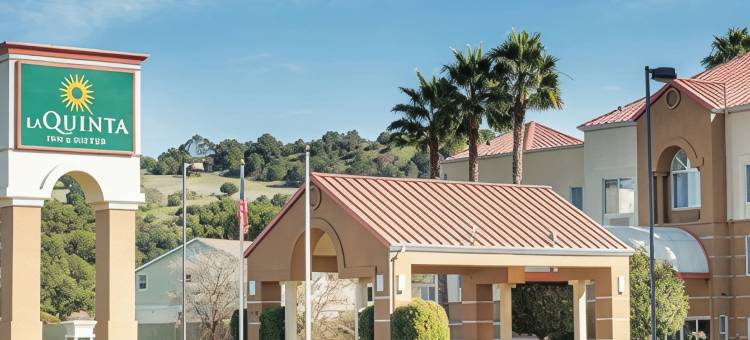 费尔菲尔德纳帕谷拉昆塔温德姆套房酒店(La Quinta Inn & Suites by Wyndham Fairfield - Napa Valley)图片