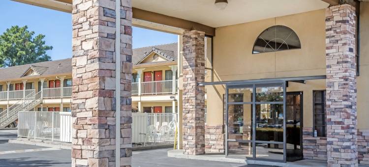 伍德兰德品质酒店 - 萨克拉门托机场(Quality Inn & Suites Woodland - Sacramento Airport)图片
