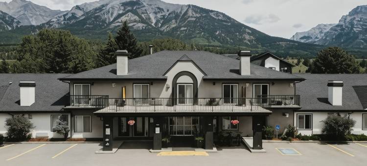 北风坎莫尔酒店(Northwinds Hotel Canmore)图片