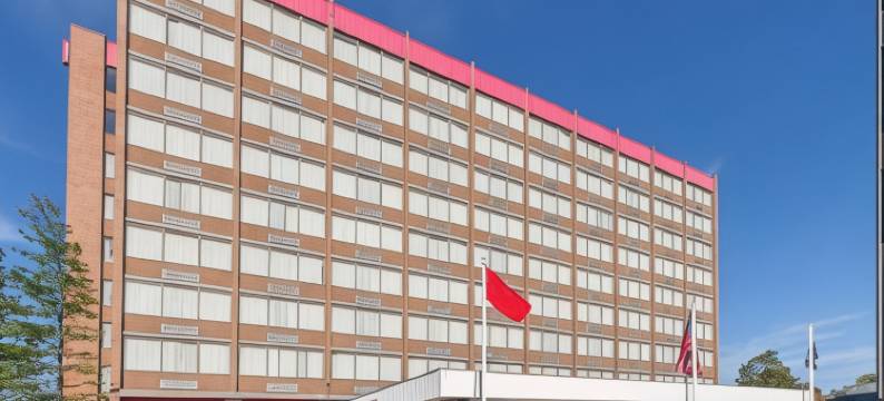 奥尔巴尼广场酒店(Albany Plaza Hotel)图片