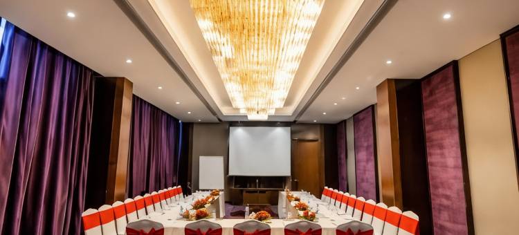 印多尔荣耀酒店和会议中心(Pride Hotel & Convention Centre Indore)图片