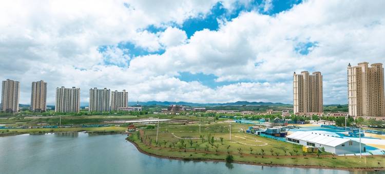易东居海景亲子主题民宿(那香海摩天轮乐园店)图片