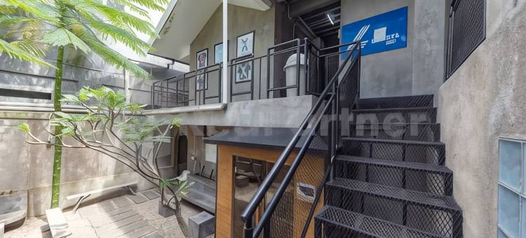 万塔丽文万隆红帕特纳(Manta Living Bandung RedPartner)图片