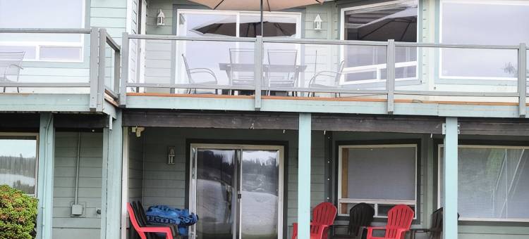日落湖静居-塔普斯湖湖畔度假屋，宽敞、运动场、皮划艇(Sunset Lake Retreat@ Lake Tapps-Lakefront, Spacious, Sports Court, Kayaks)图片