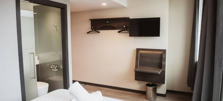 巴黎北奥贝维利埃易捷酒店(出门直达地铁12号线)(EasyHotel Paris Nord Aubervilliers)图片