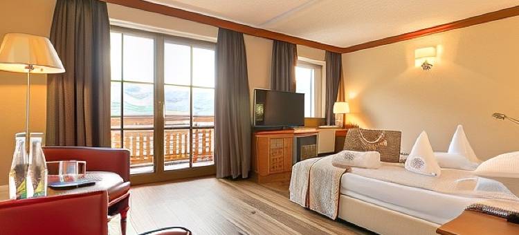 拉佩拉阿尔平与维塔尔酒店(Alpin & Vital Hotel la Perla)图片