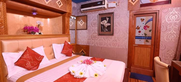 施里斯瓦尔纳宫酒店(Hotel Shri Swarna's Palace - A Business Class Hotel)图片