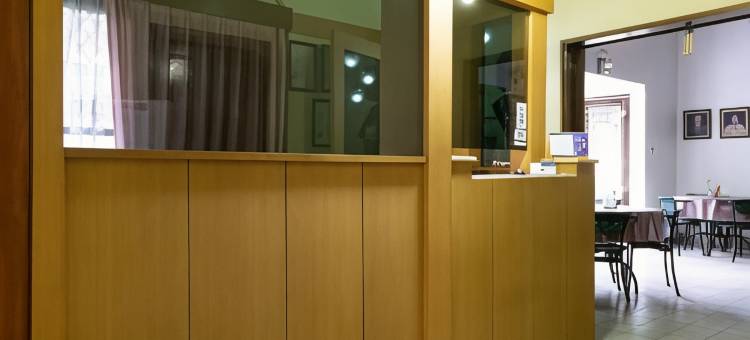 红多兹Plus酒店-近布拉维加亚博物馆(RedDoorz Plus Near Brawijaya Museum)图片