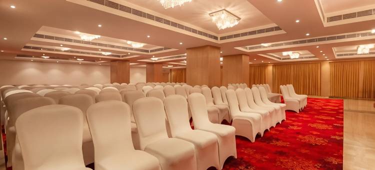 红狐狸柠檬树酒店，德拉敦(Red Fox by Lemon Tree Hotels, Dehradun)图片