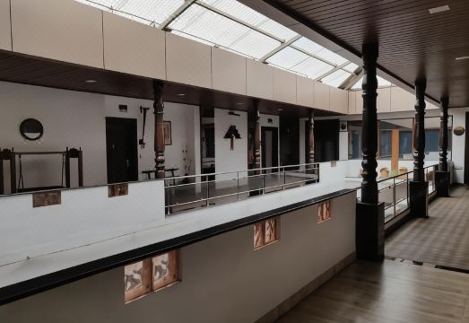 Hotel Mudra Midtown Suites & RoomsHotel Overview