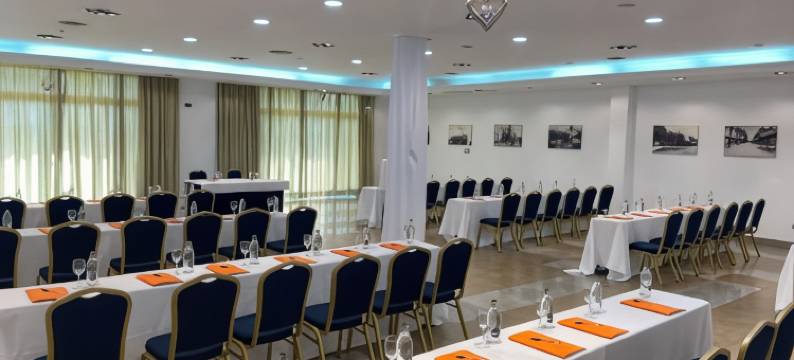 蒙特拉广场酒店(Hotel Montera Plaza)图片