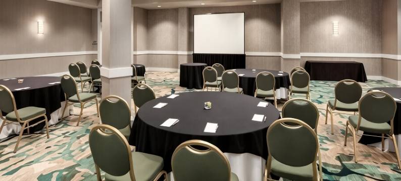 夏洛特韦弗利万怡酒店(Courtyard Charlotte Waverly)图片