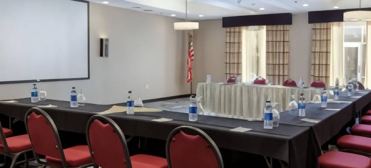 希尔顿逸林酒店-萨凡纳机场(DoubleTree by Hilton Savannah Airport)图片