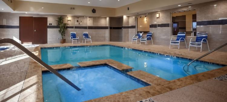 曼维尔贝斯特韦斯特优质套房酒店(Best Western Plus Manvel Inn  Suites)图片