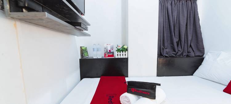 达沃红多兹靠近巴哈达G购物中心酒店(RedDoorz near G Mall Bajada Davao)图片